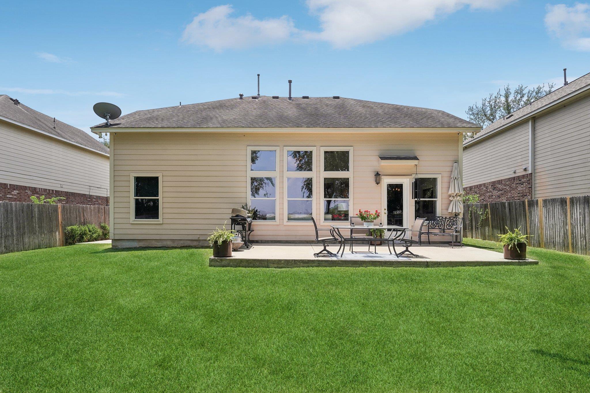 111 Hiver Circle CIR