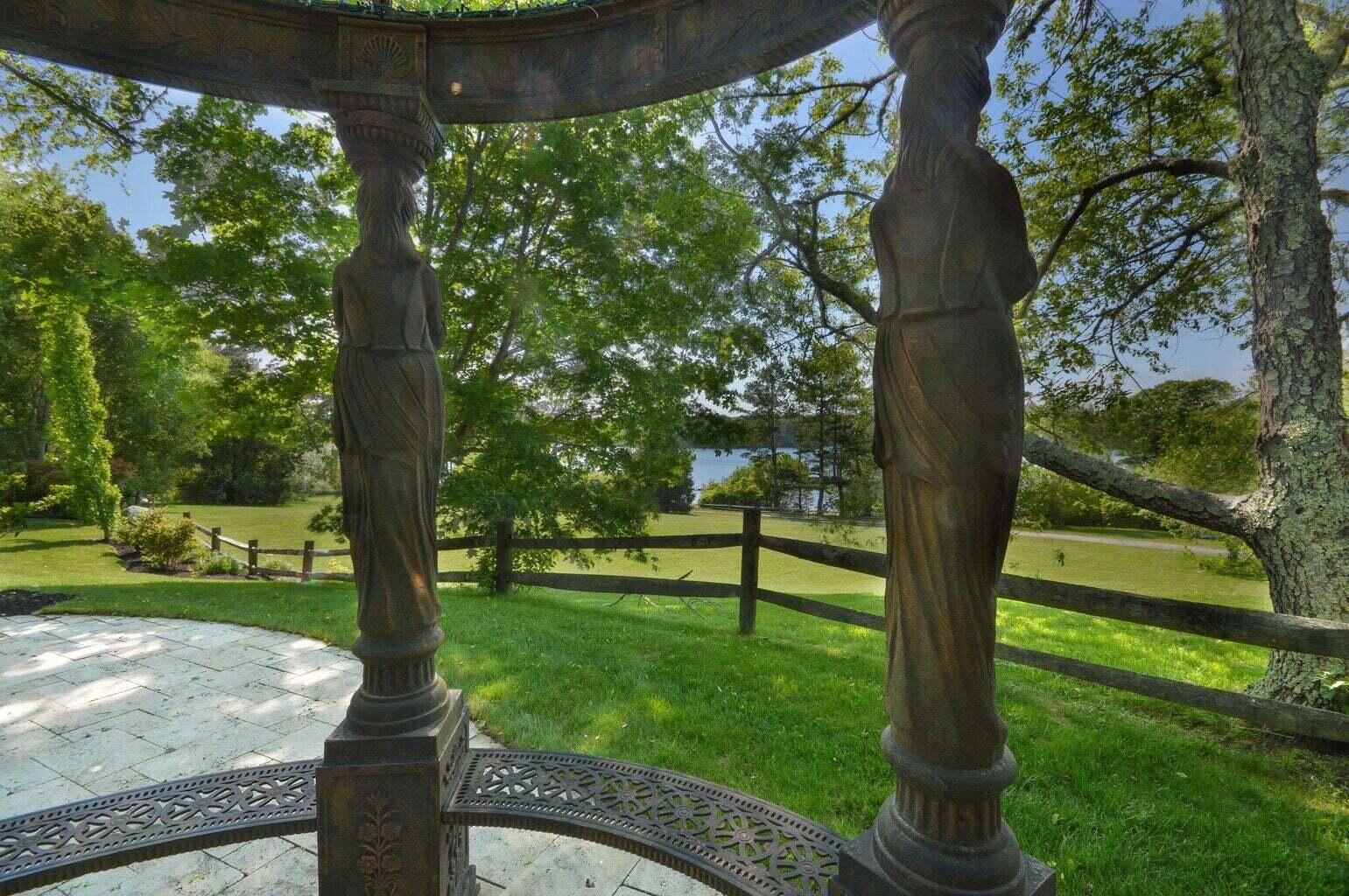 75 Great Hill Road