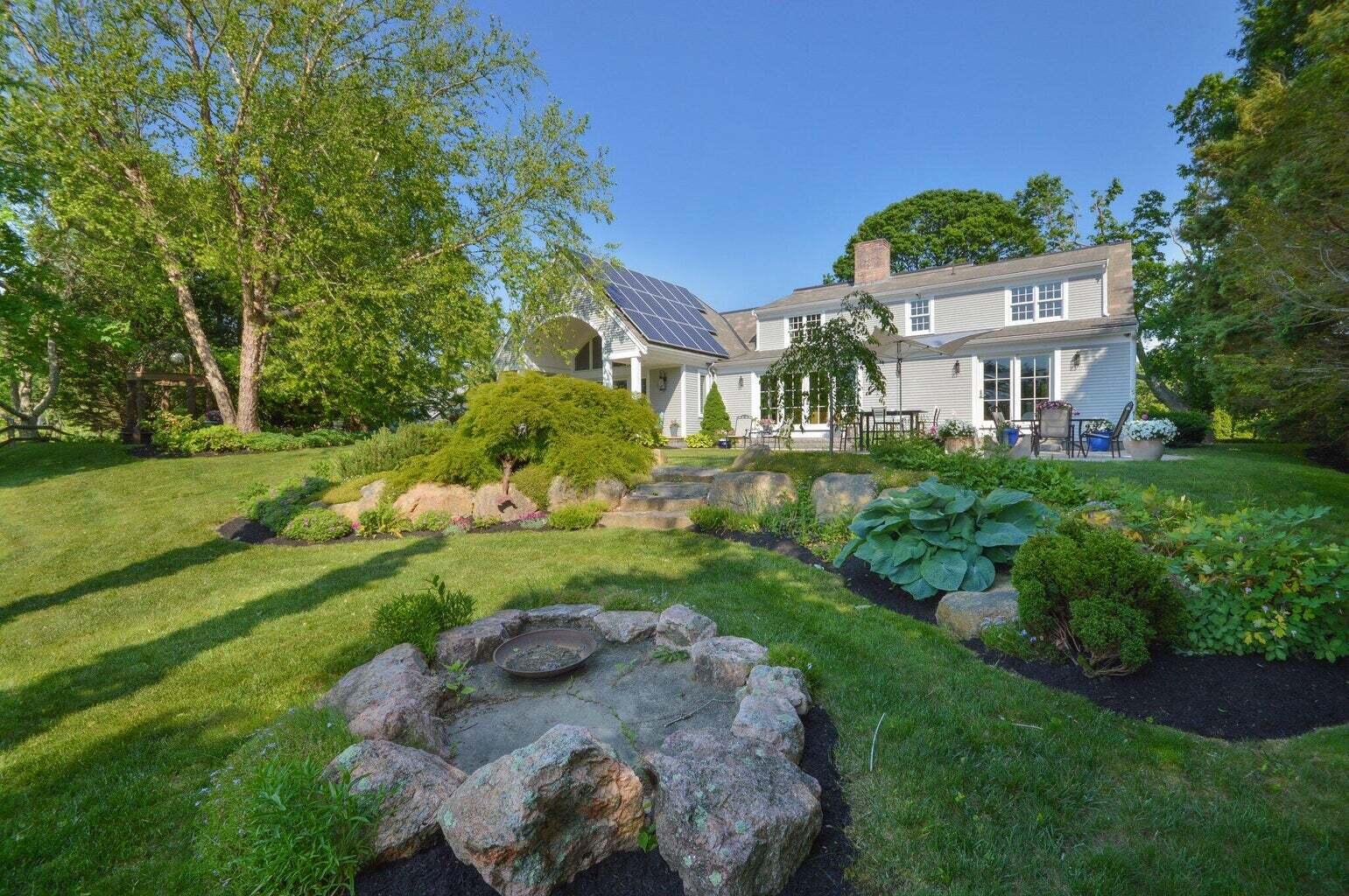 75 Great Hill Road