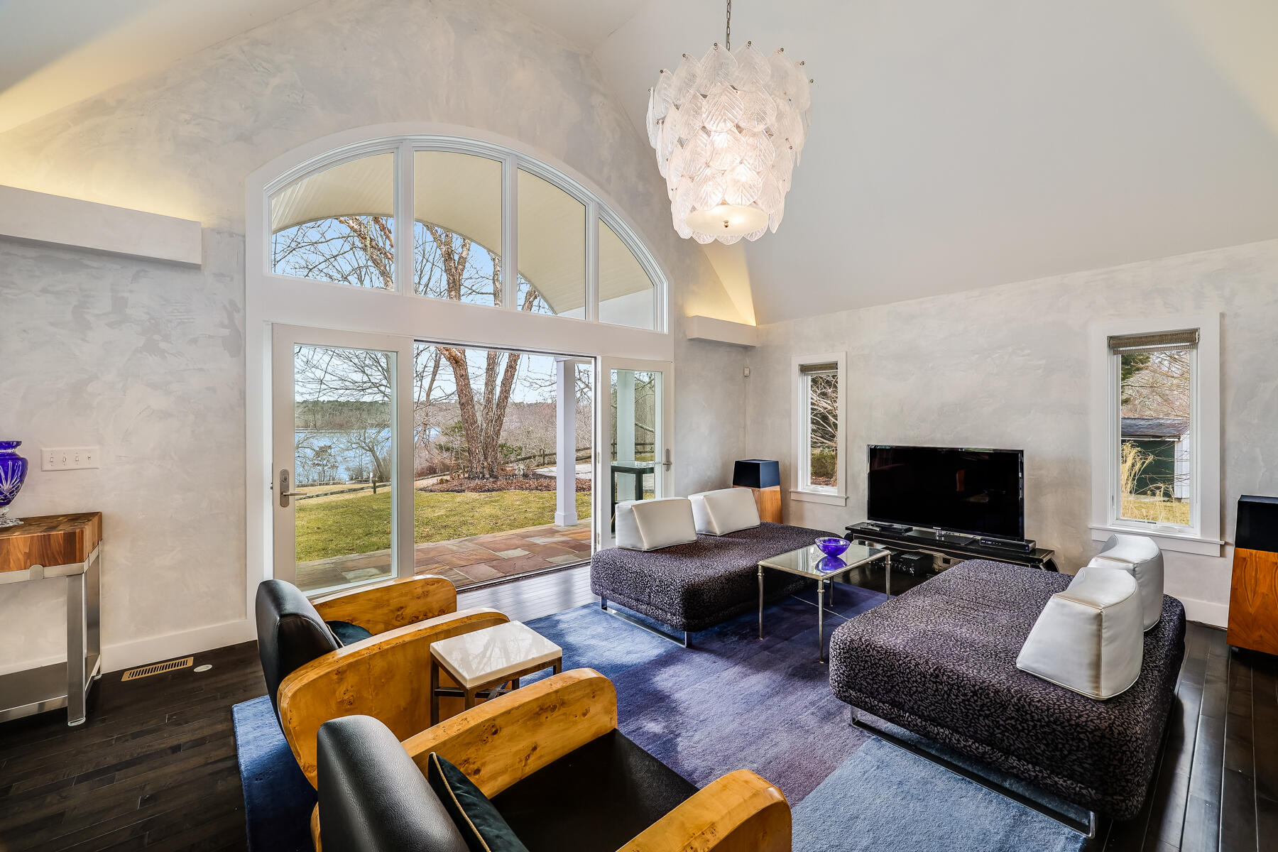 75 Great Hill Road