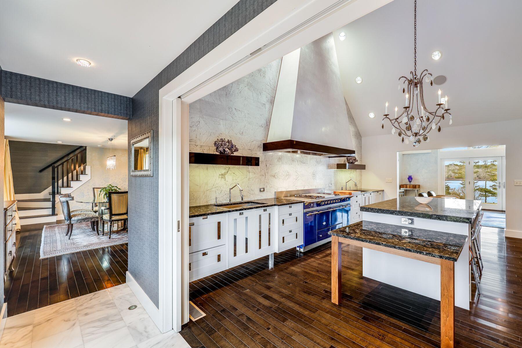75 Great Hill Road