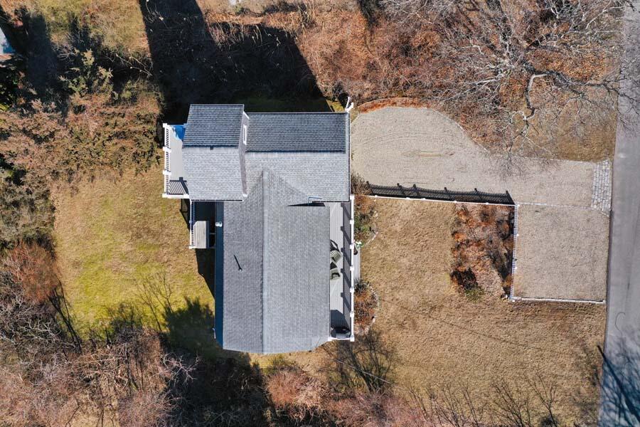 81 Wing Boulevard E