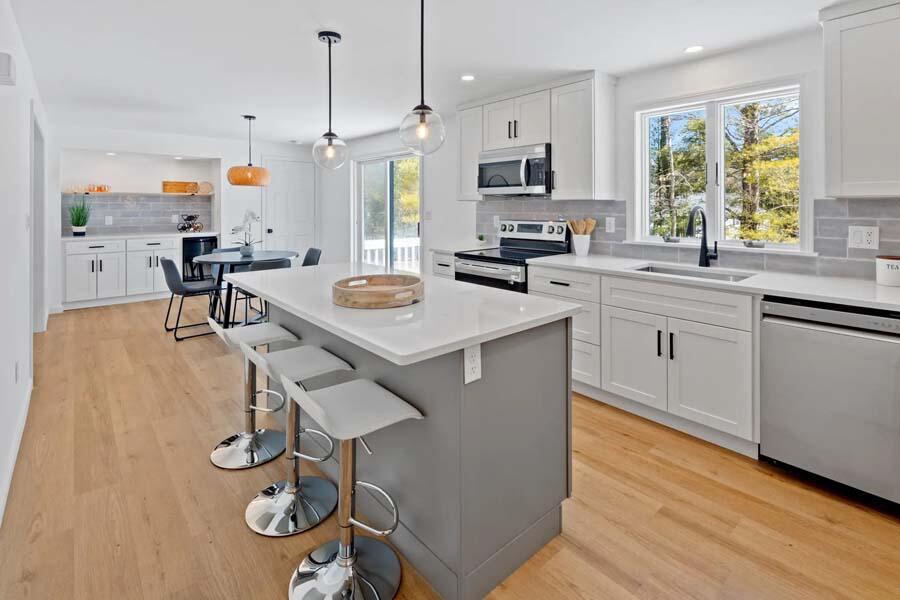 124 Mashpee Neck Road