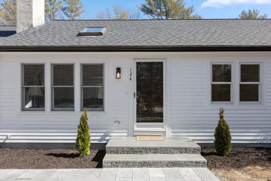 124 Mashpee Neck Road