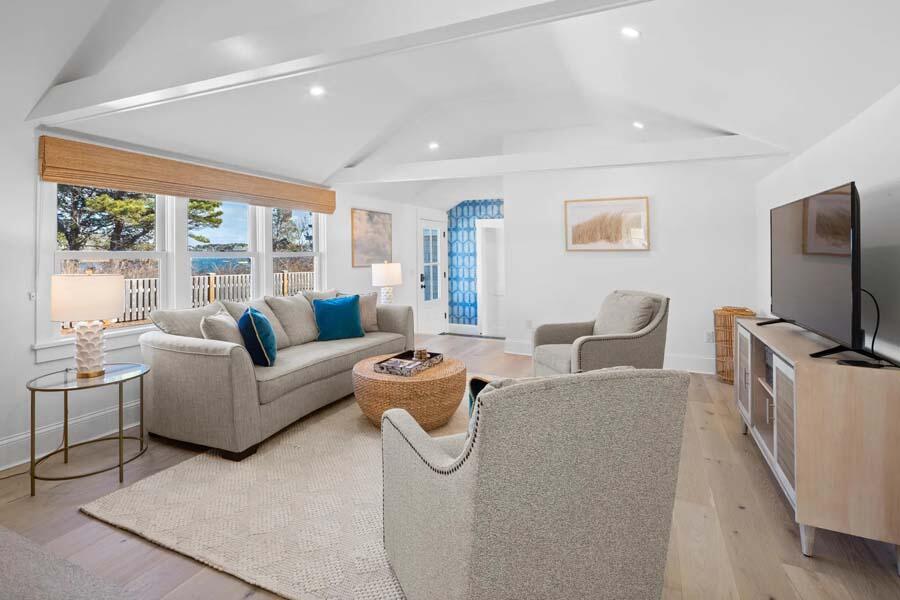 875 Orleans Road