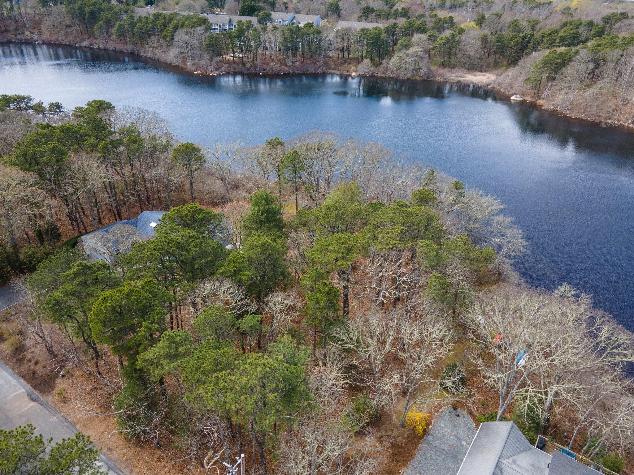122 North Pond Drive