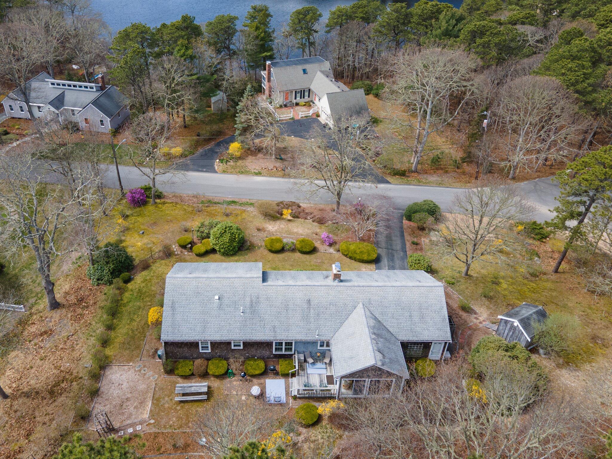 122 North Pond Drive