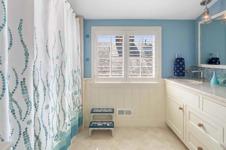 13 Captains Cove Lane