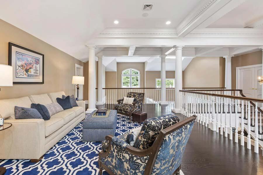 16 North Glen Drive