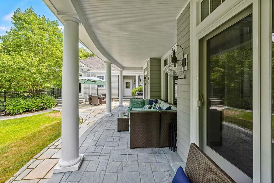 16 North Glen Drive
