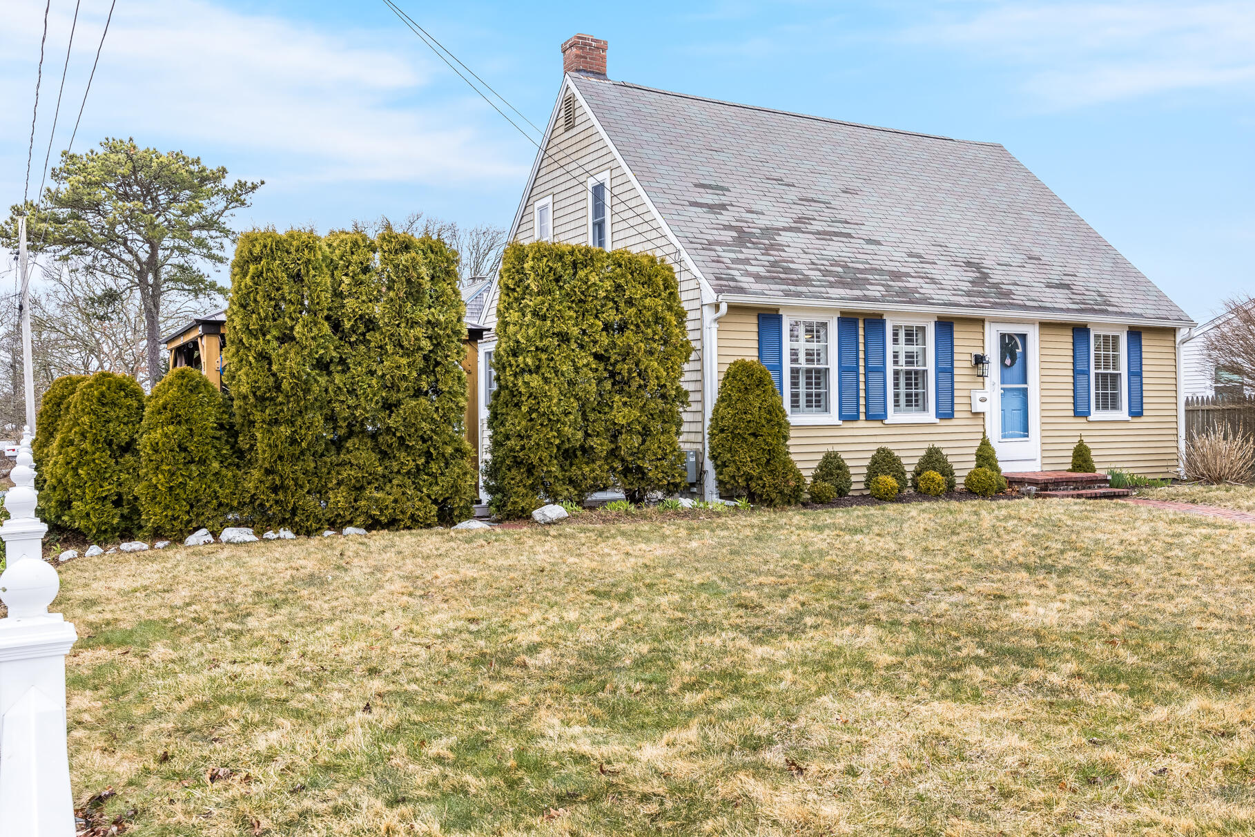 73 Standish Way