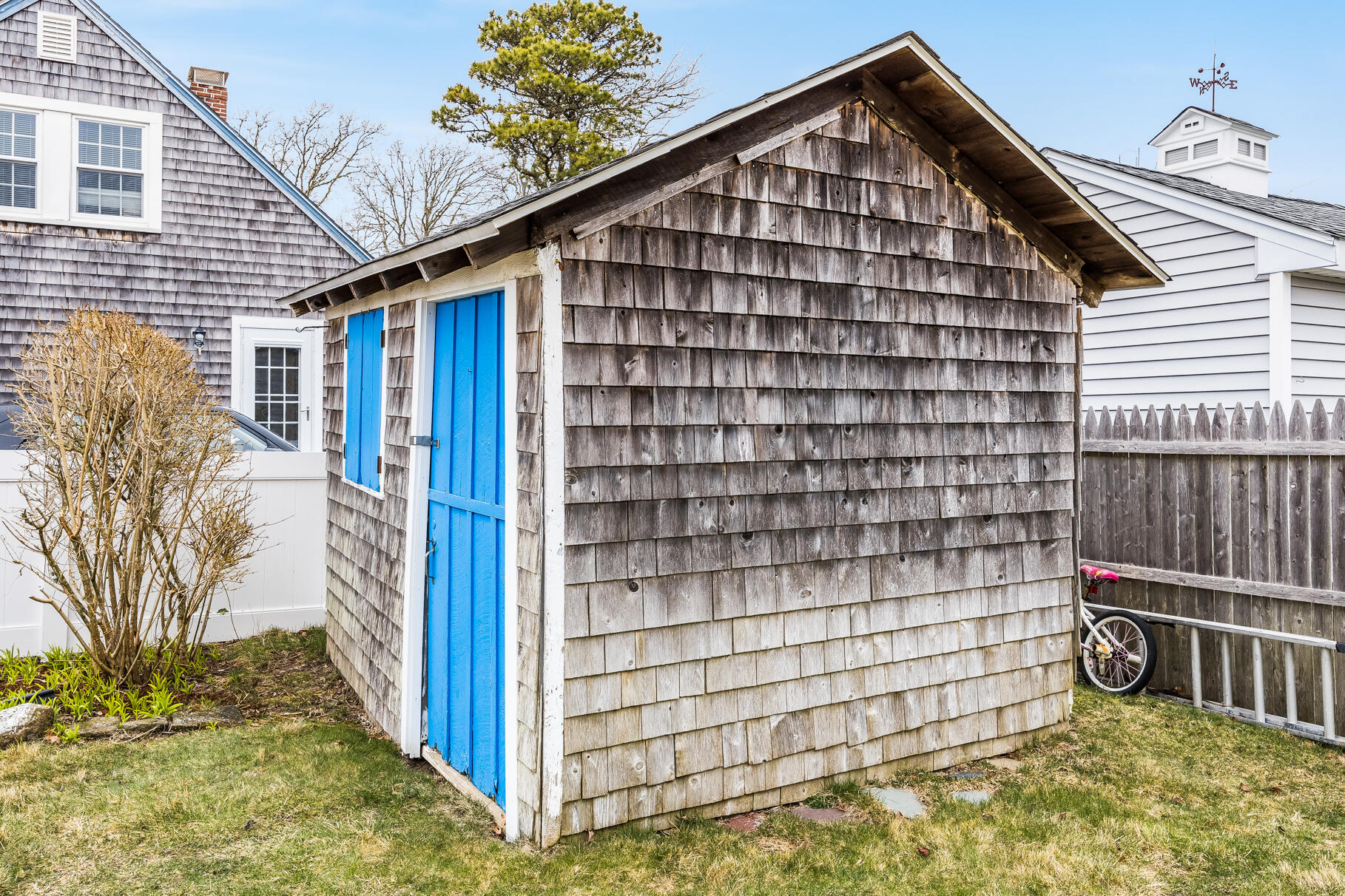 73 Standish Way