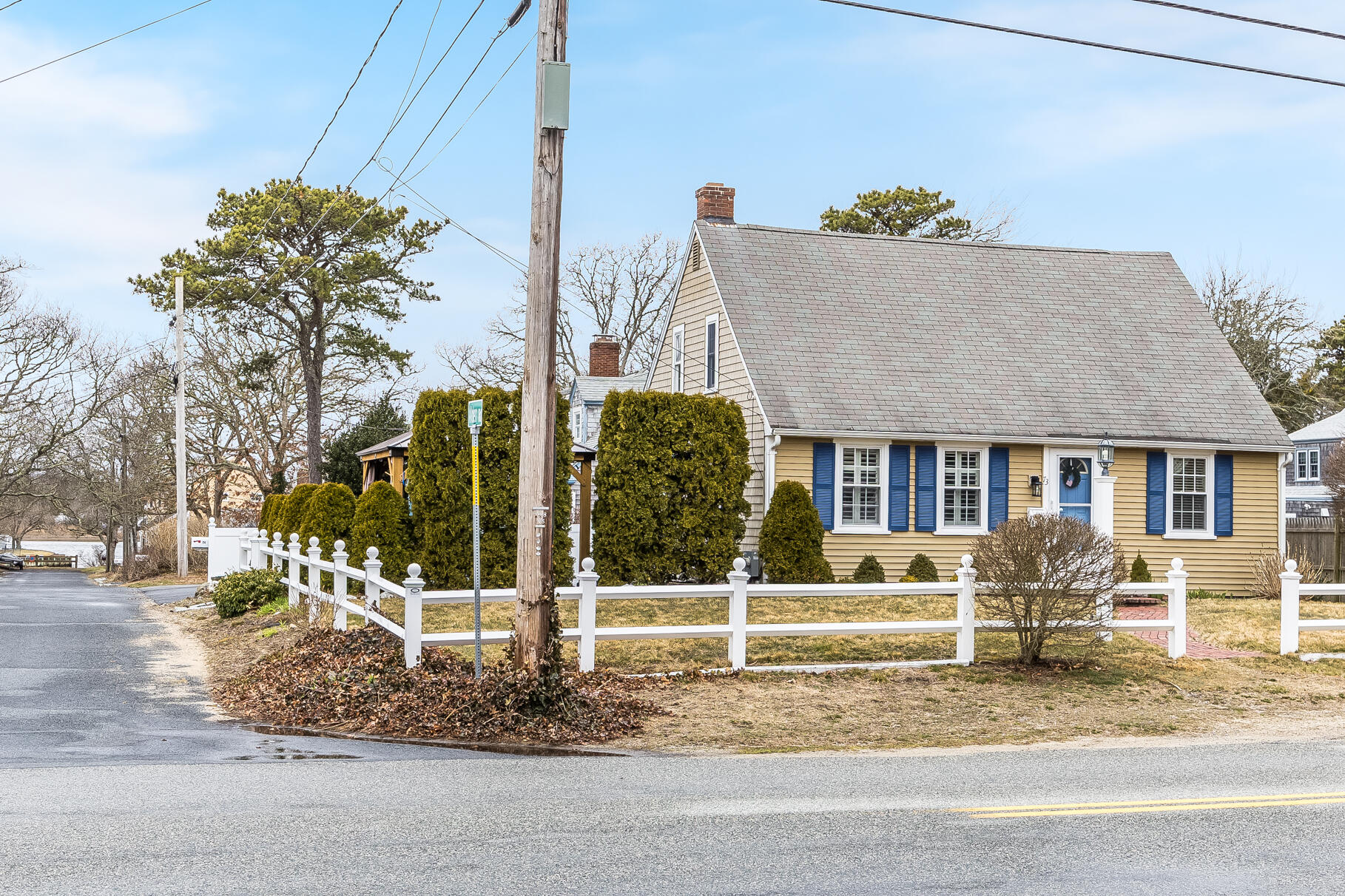 73 Standish Way