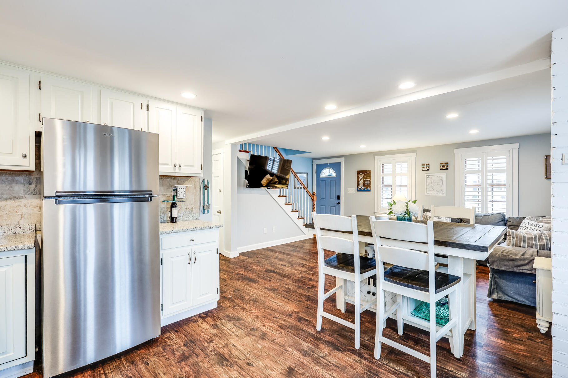 73 Standish Way