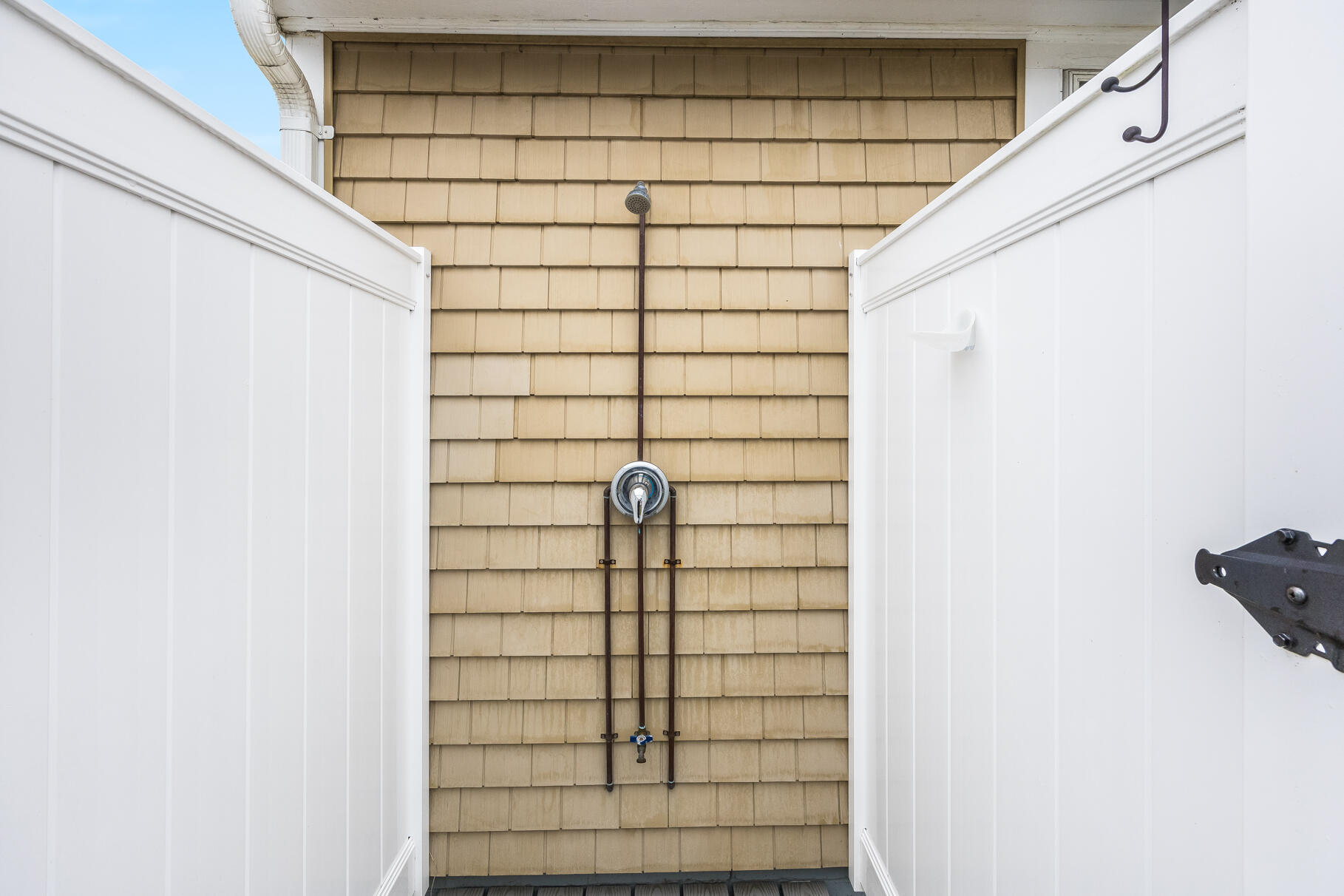 73 Standish Way