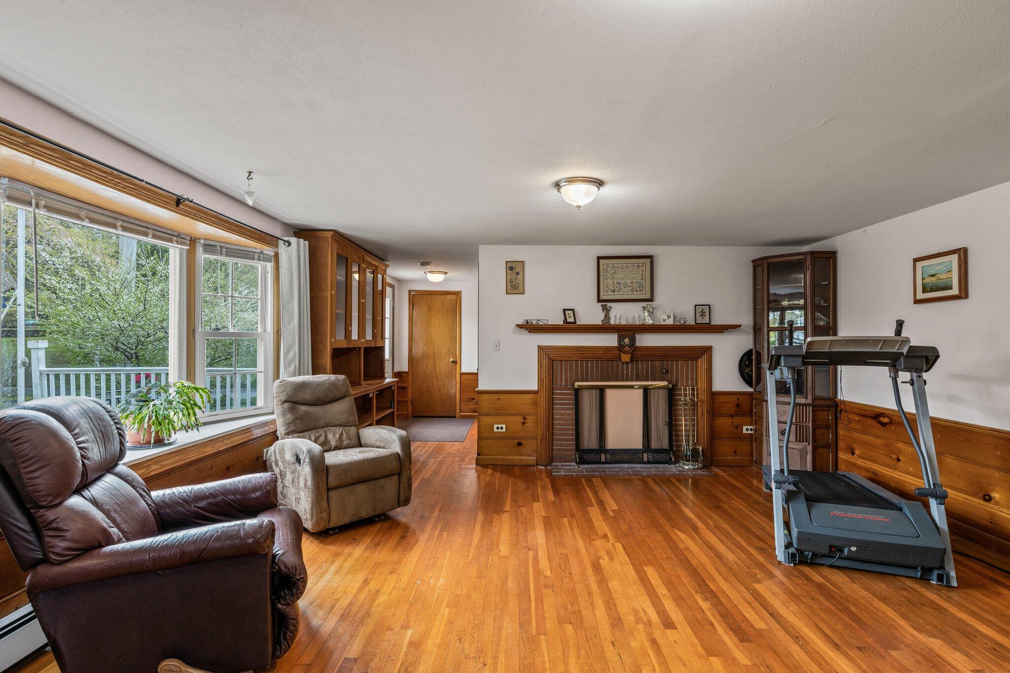 10 Vineyard Avenue