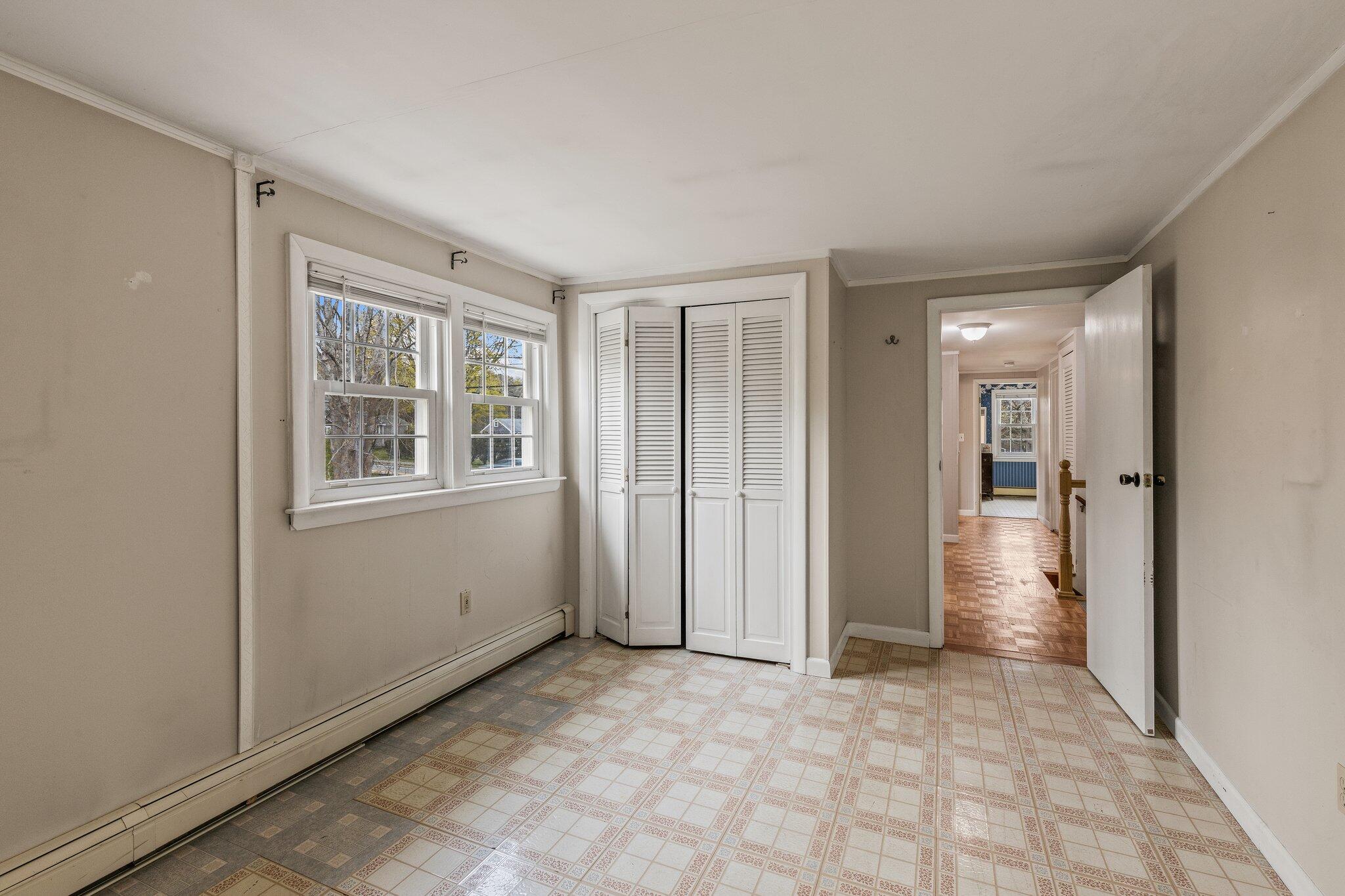 10 Vineyard Avenue