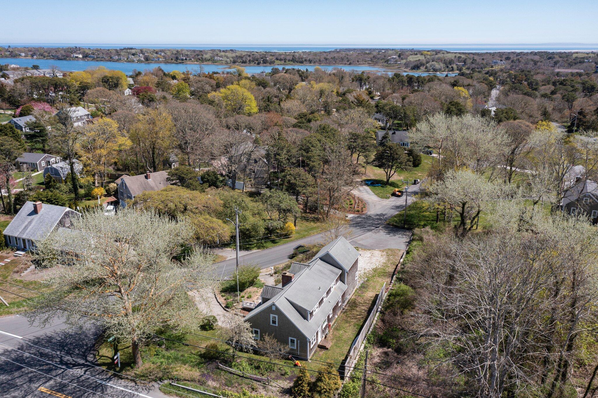 10 Vineyard Avenue