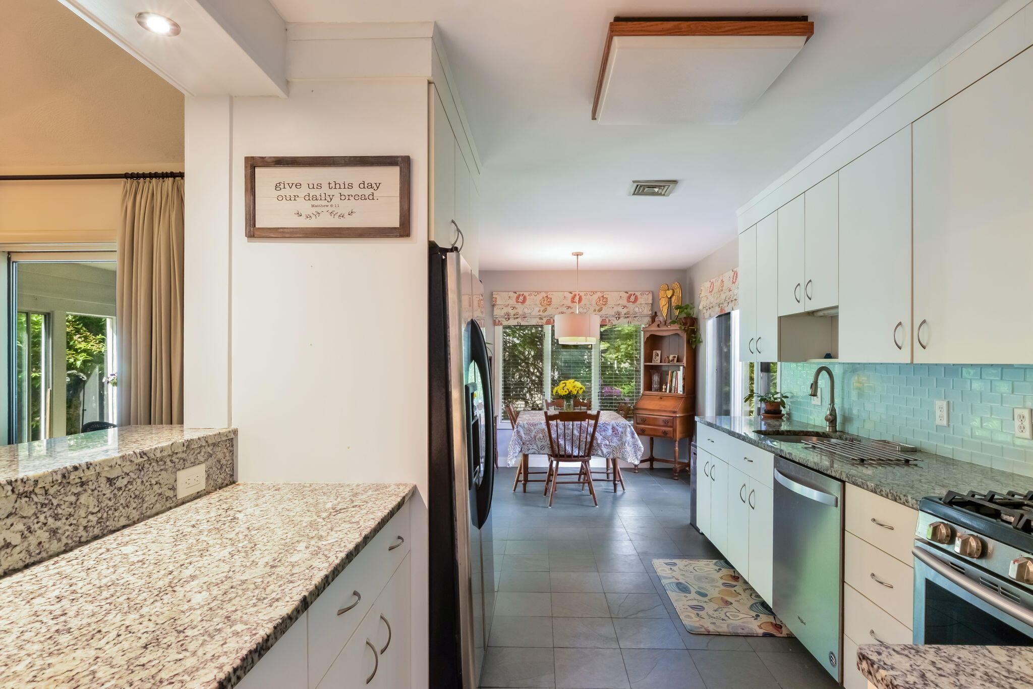 186 Coonamessett Circle