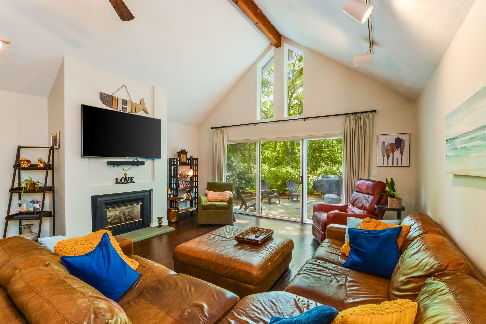 186 Coonamessett Circle