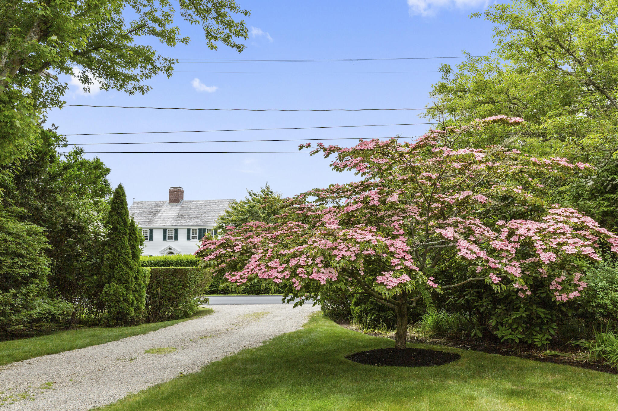 552 Shore Road