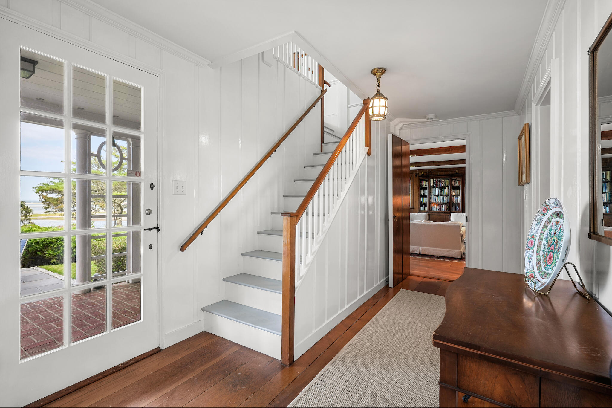 552 Shore Road