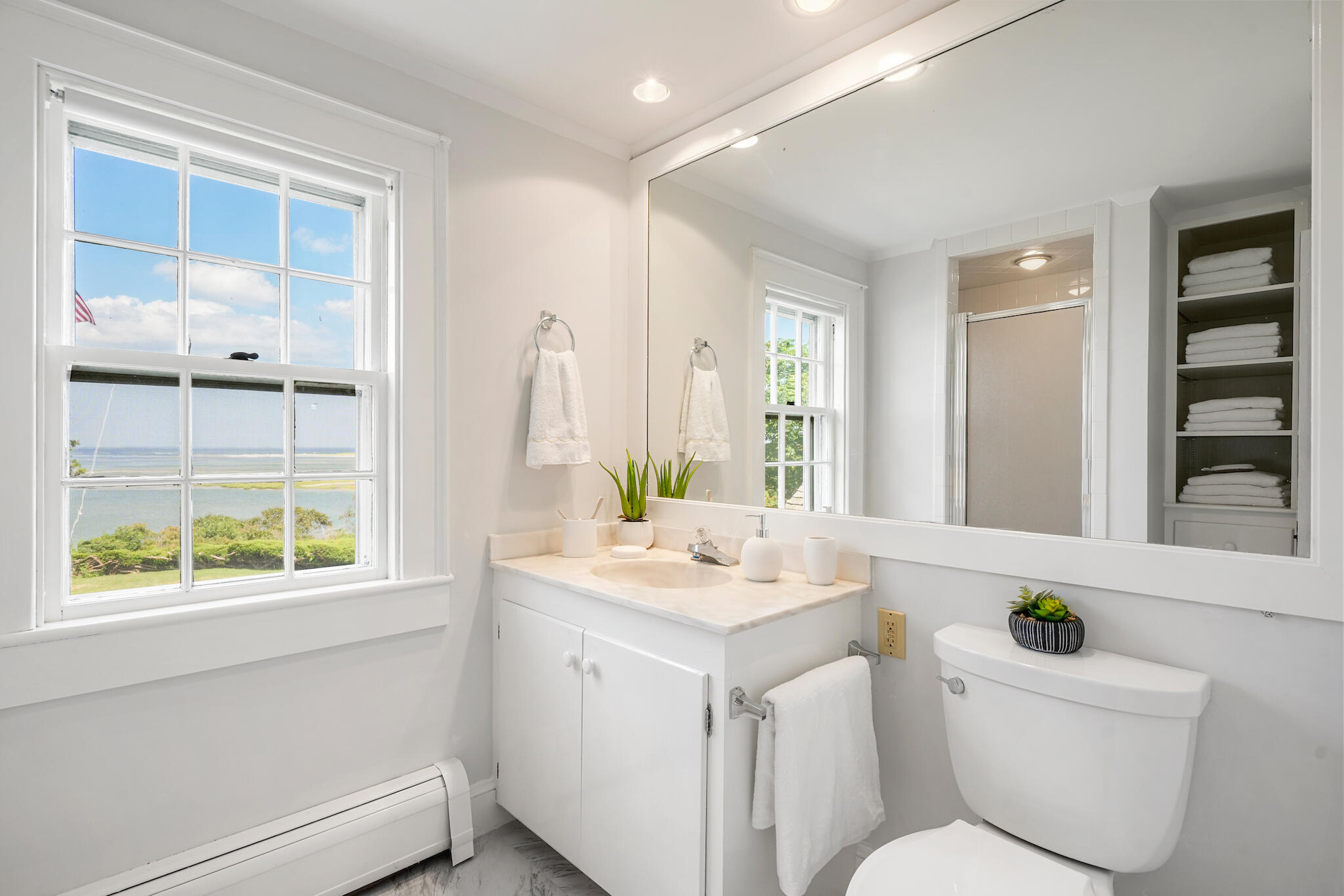 552 Shore Road