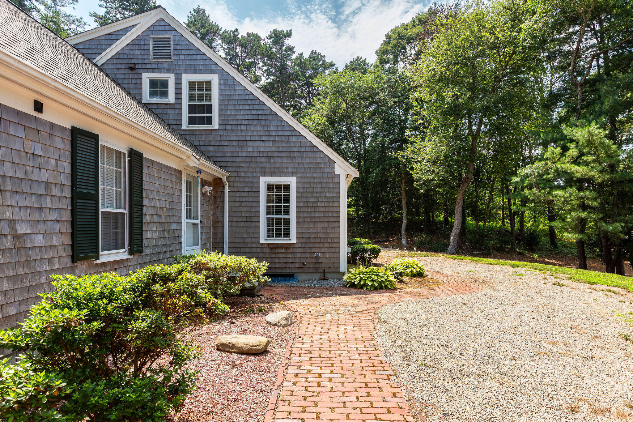 1081 River Road