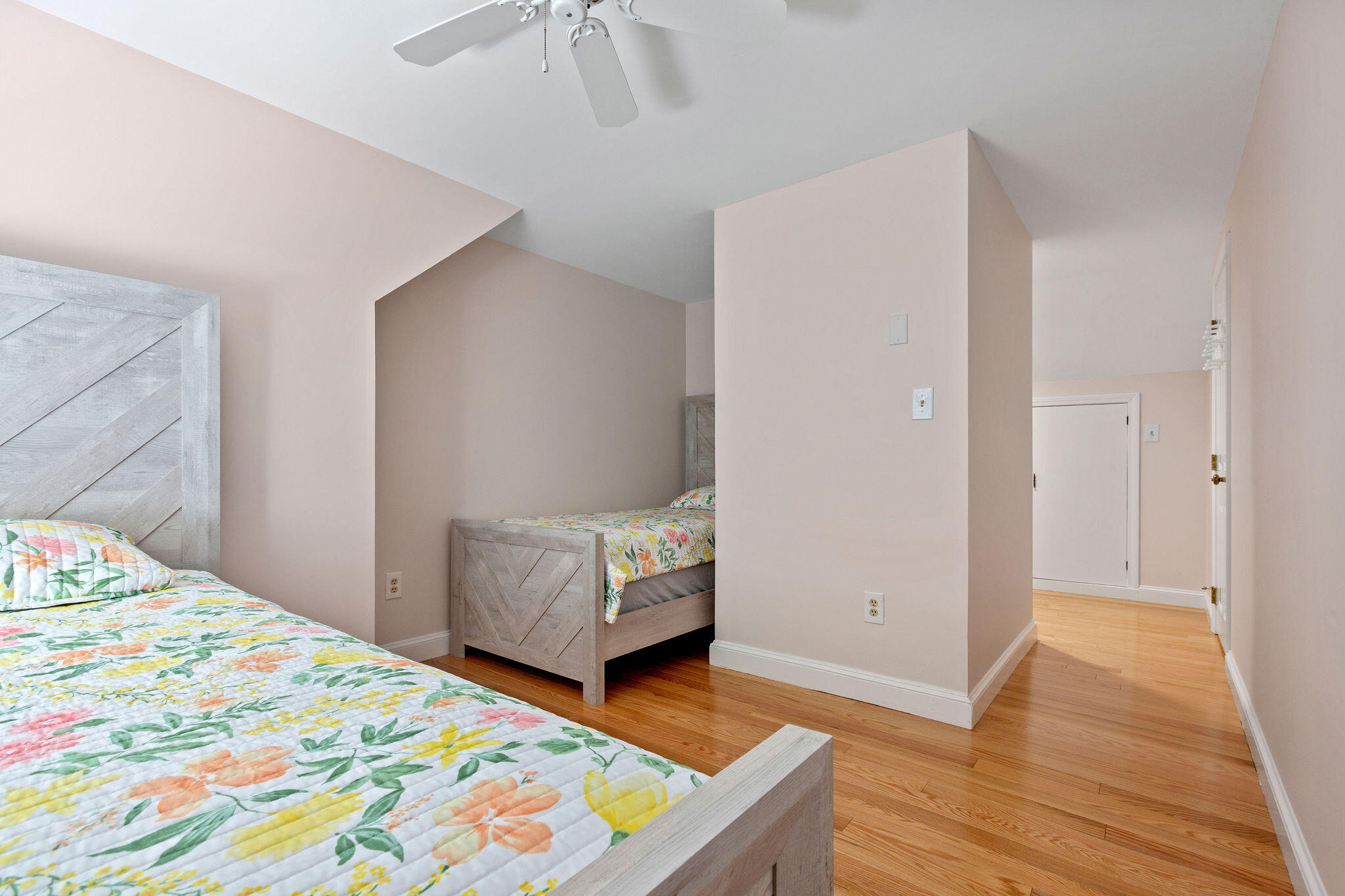 1081 River Road