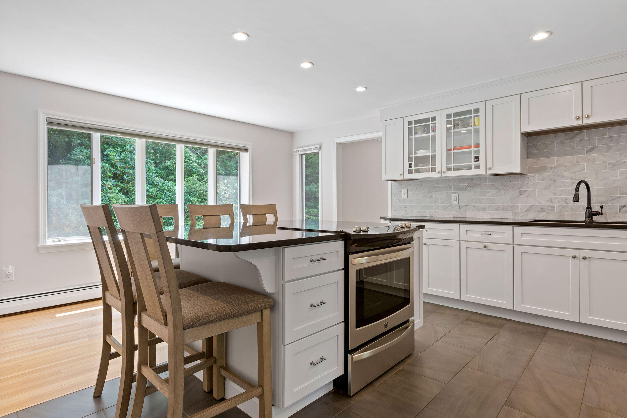 1081 River Road
