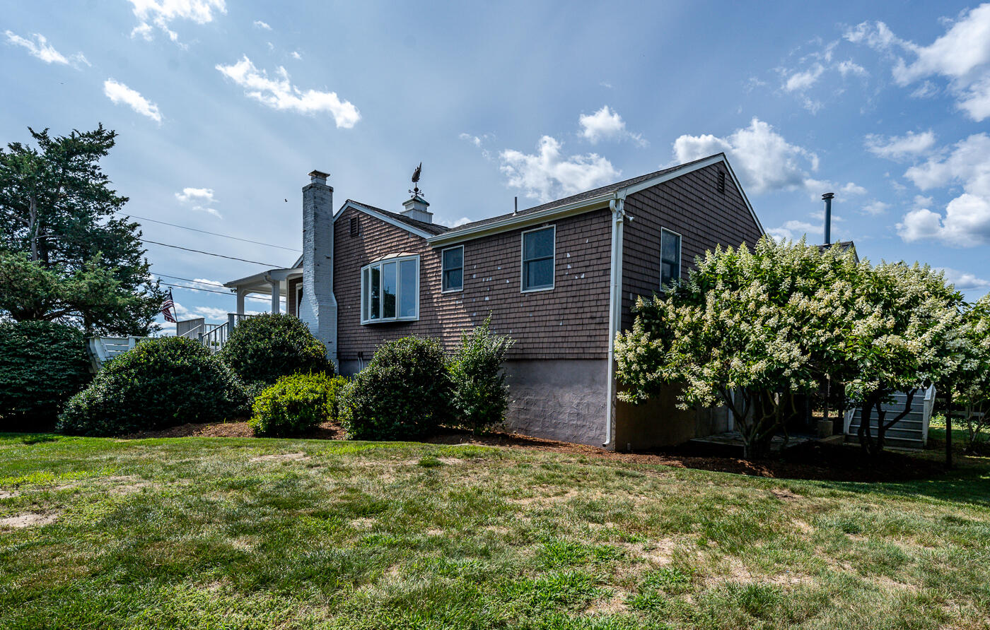 32 Cove Lane