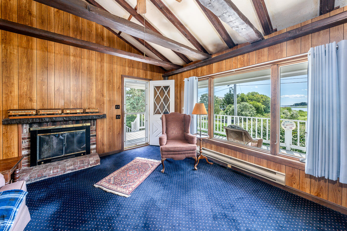 32 Cove Lane