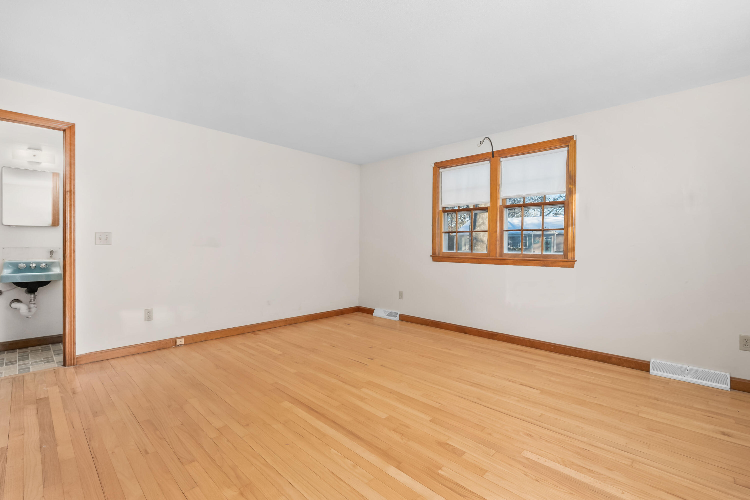 38 Mcnamara Avenue