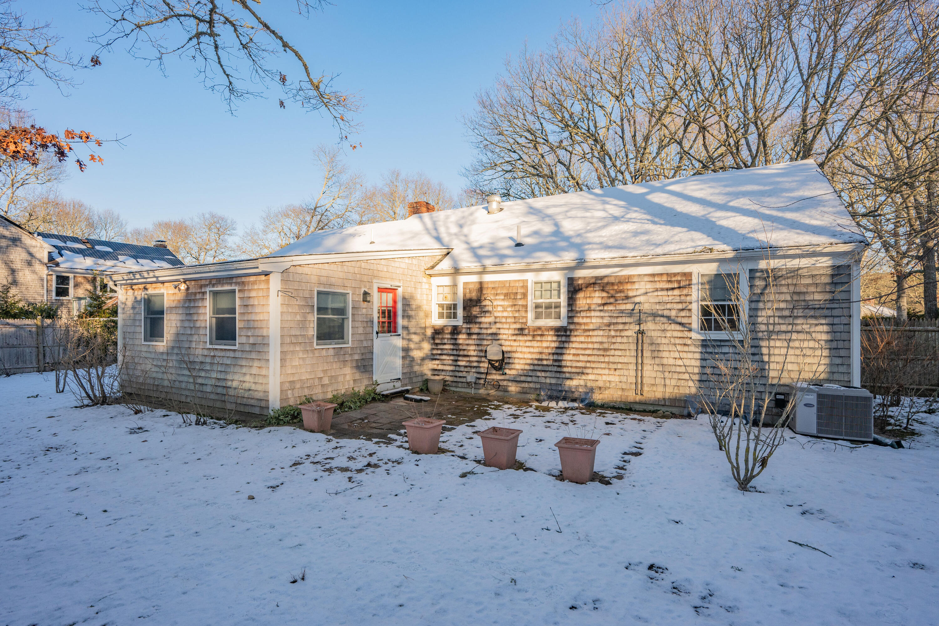 38 Mcnamara Avenue