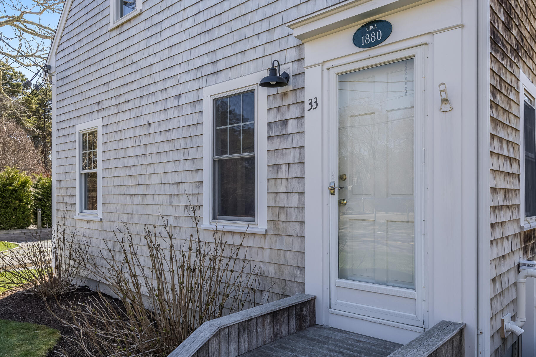 33 Queen Anne Road