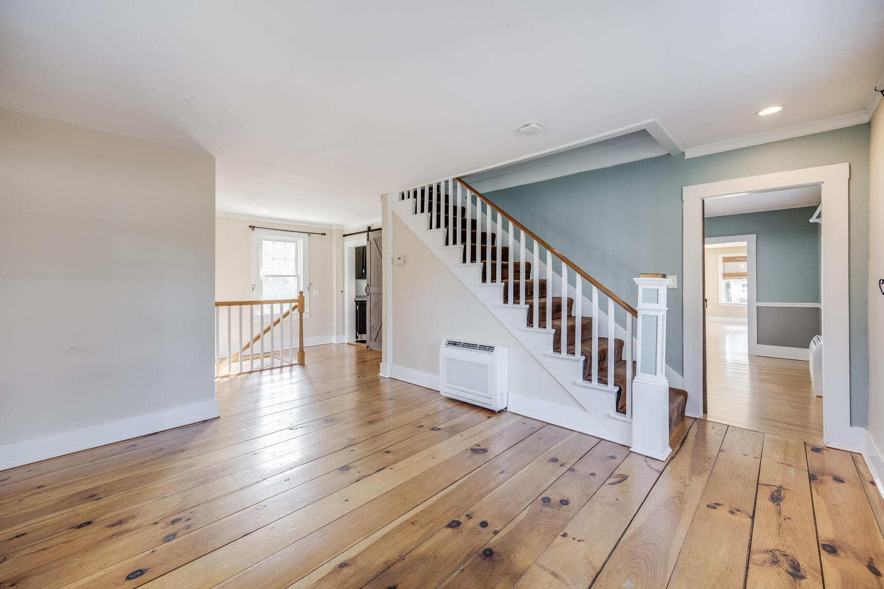33 Queen Anne Road