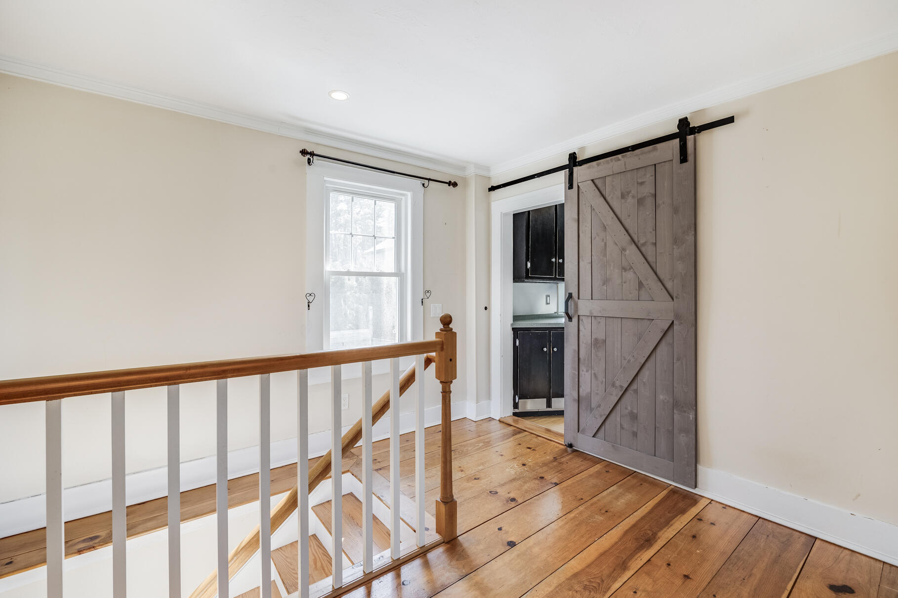 33 Queen Anne Road