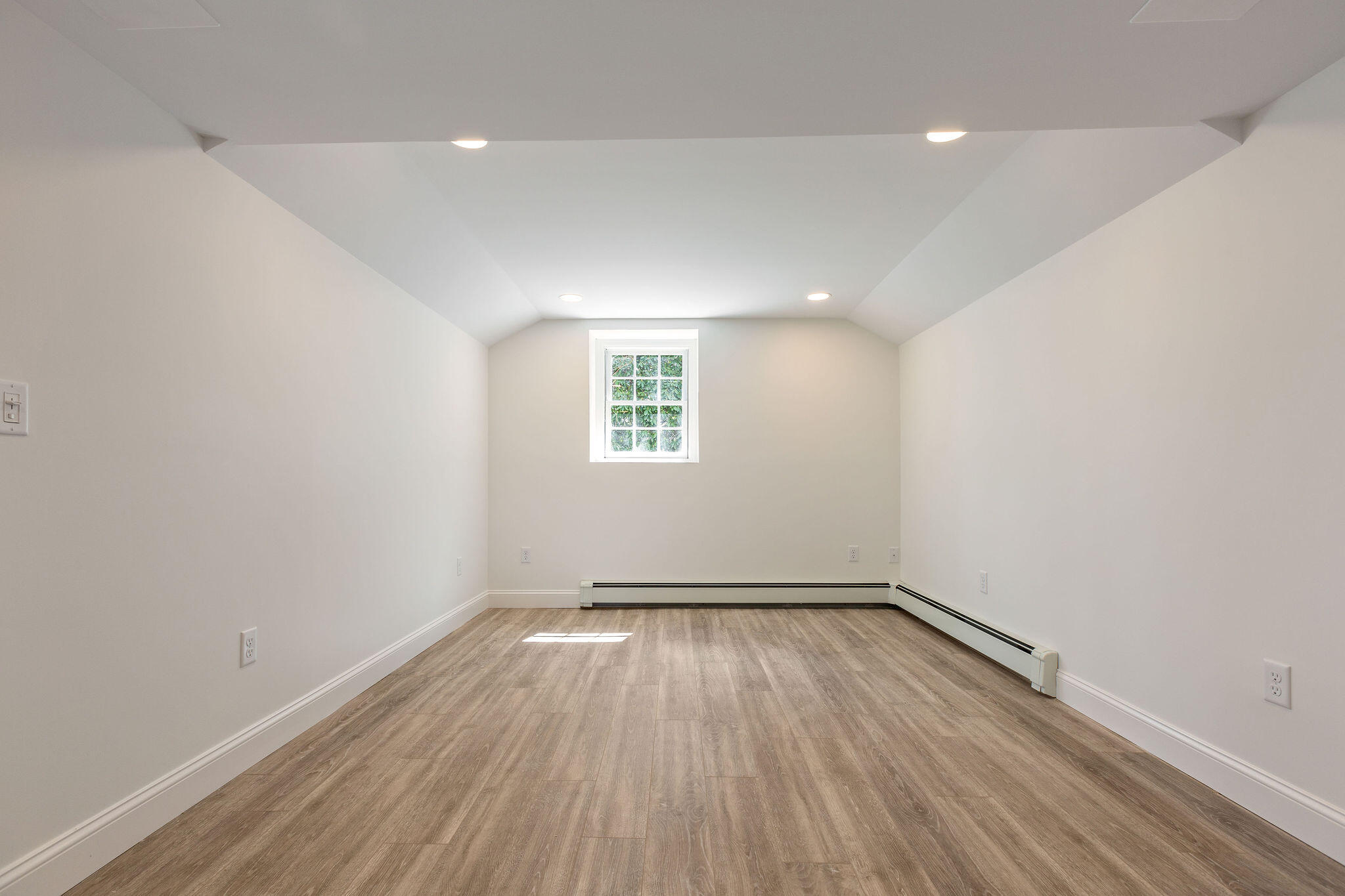 16 Teaberry Lane