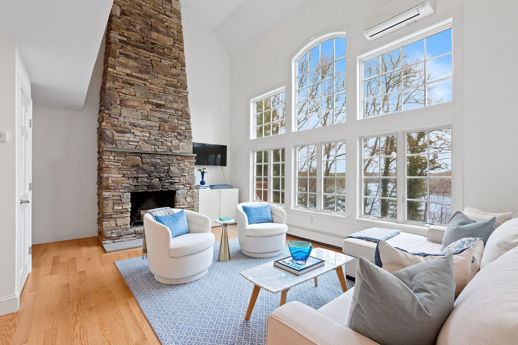 16 Teaberry Lane