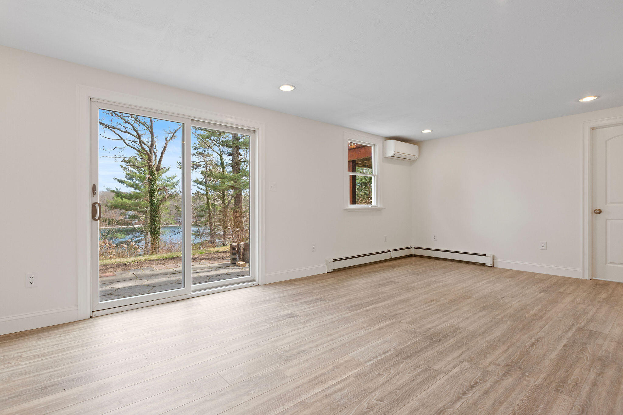 16 Teaberry Lane