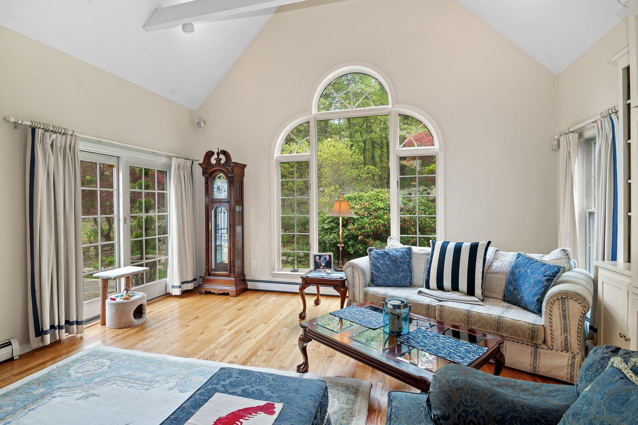 91 Ridgewood Drive