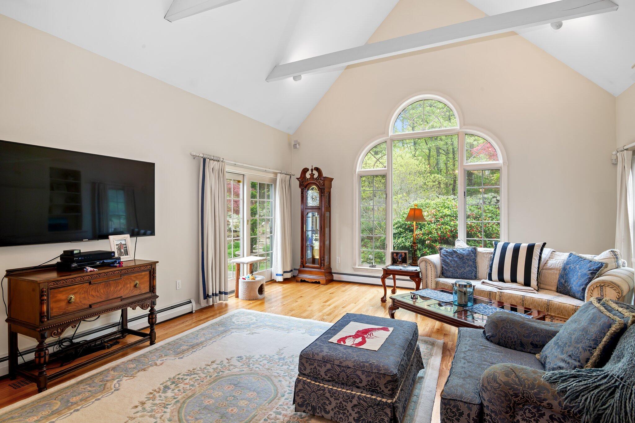 91 Ridgewood Drive
