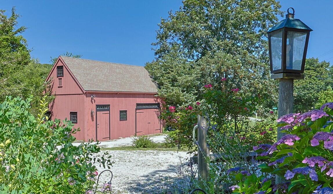 591 Crowell Road