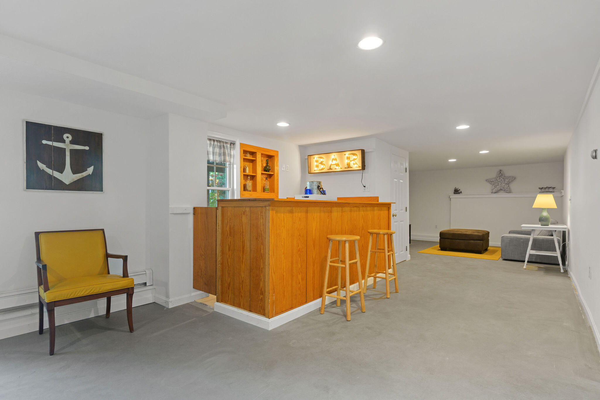 20 White Pines Drive