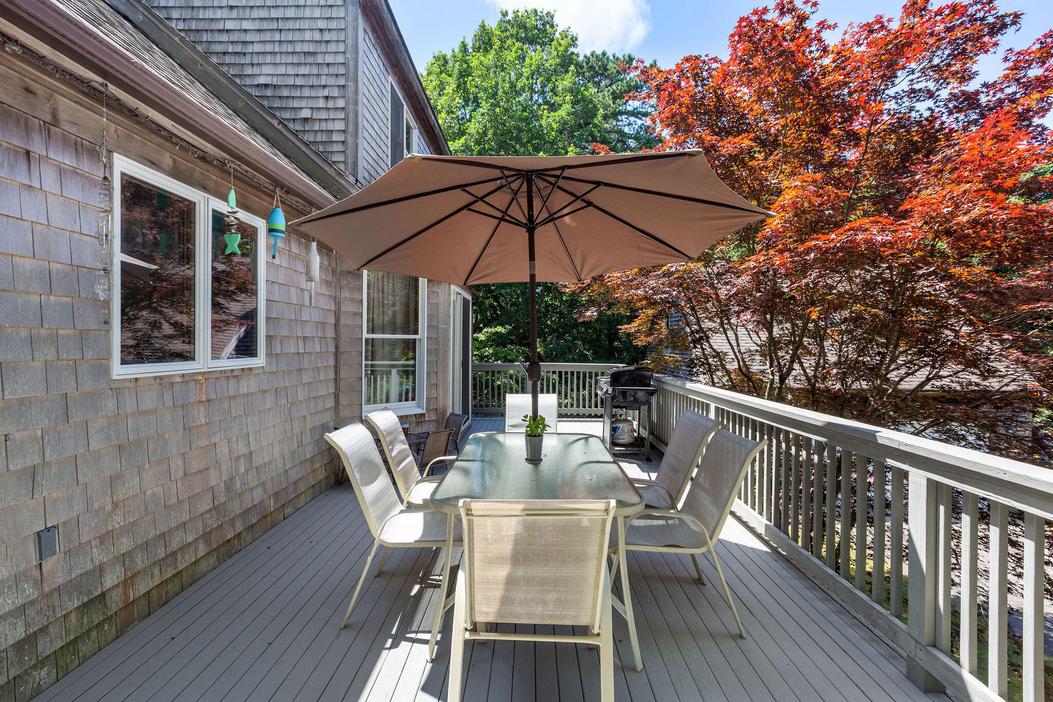 20 White Pines Drive