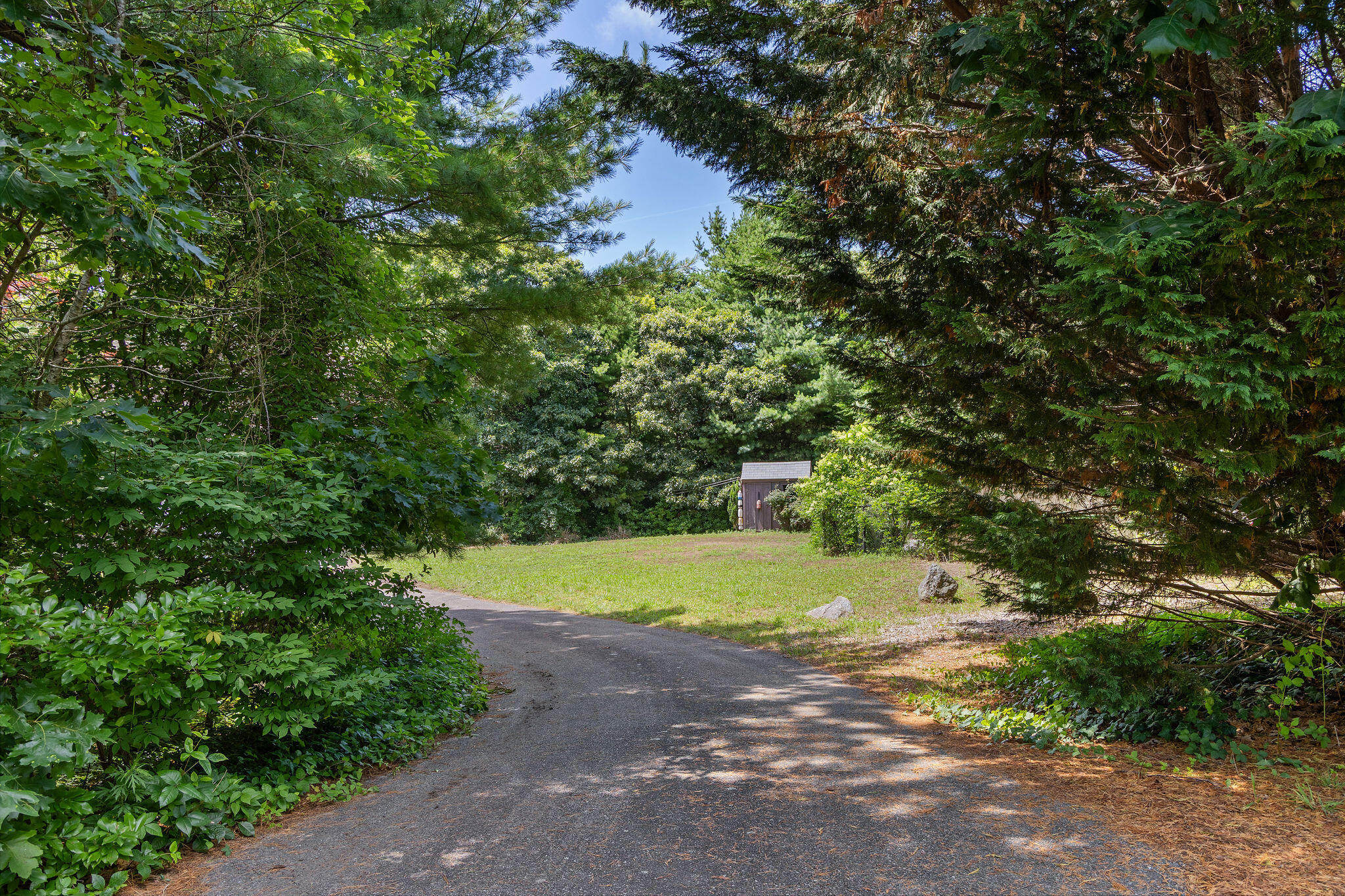 20 White Pines Drive