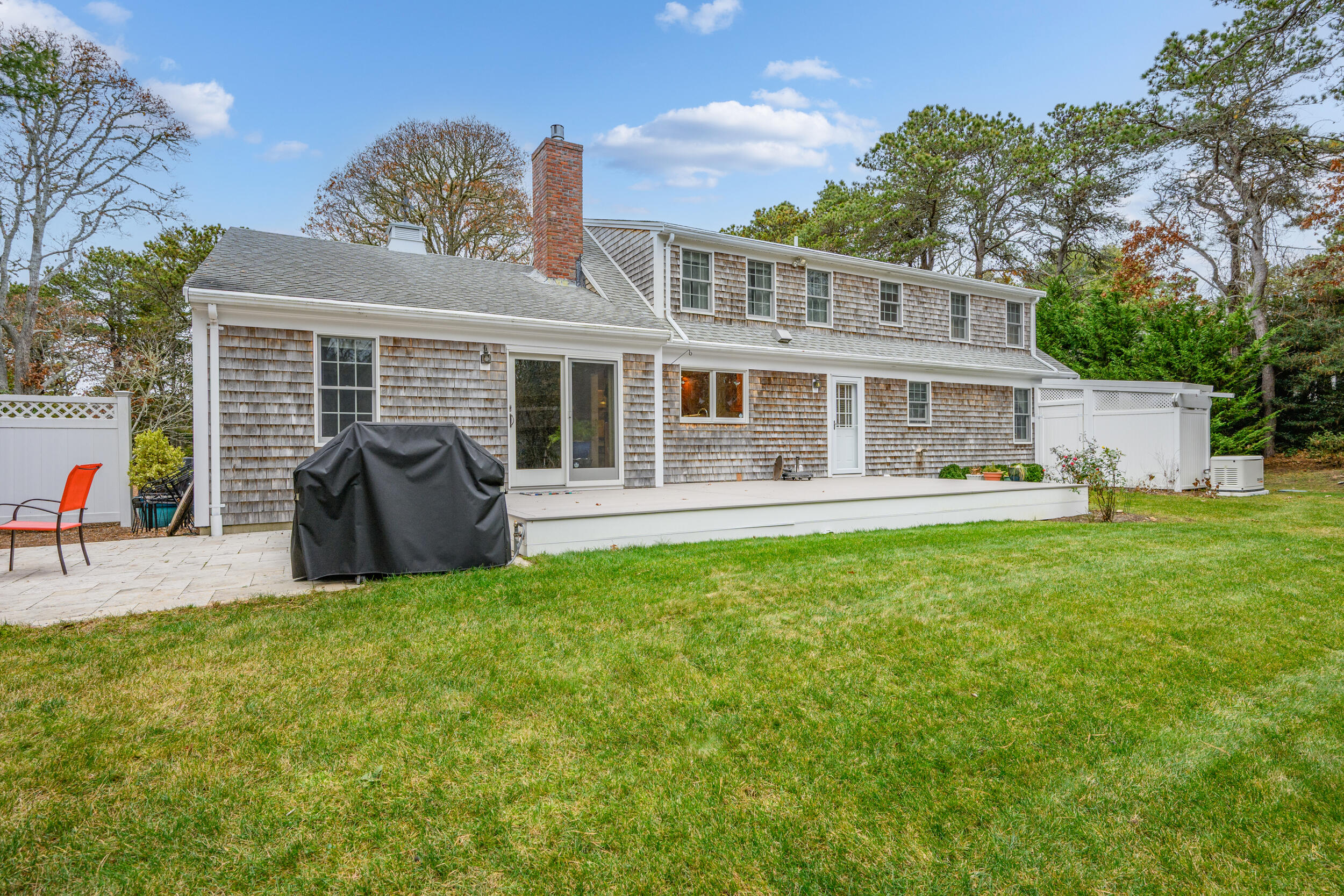 28 Lakeview Avenue