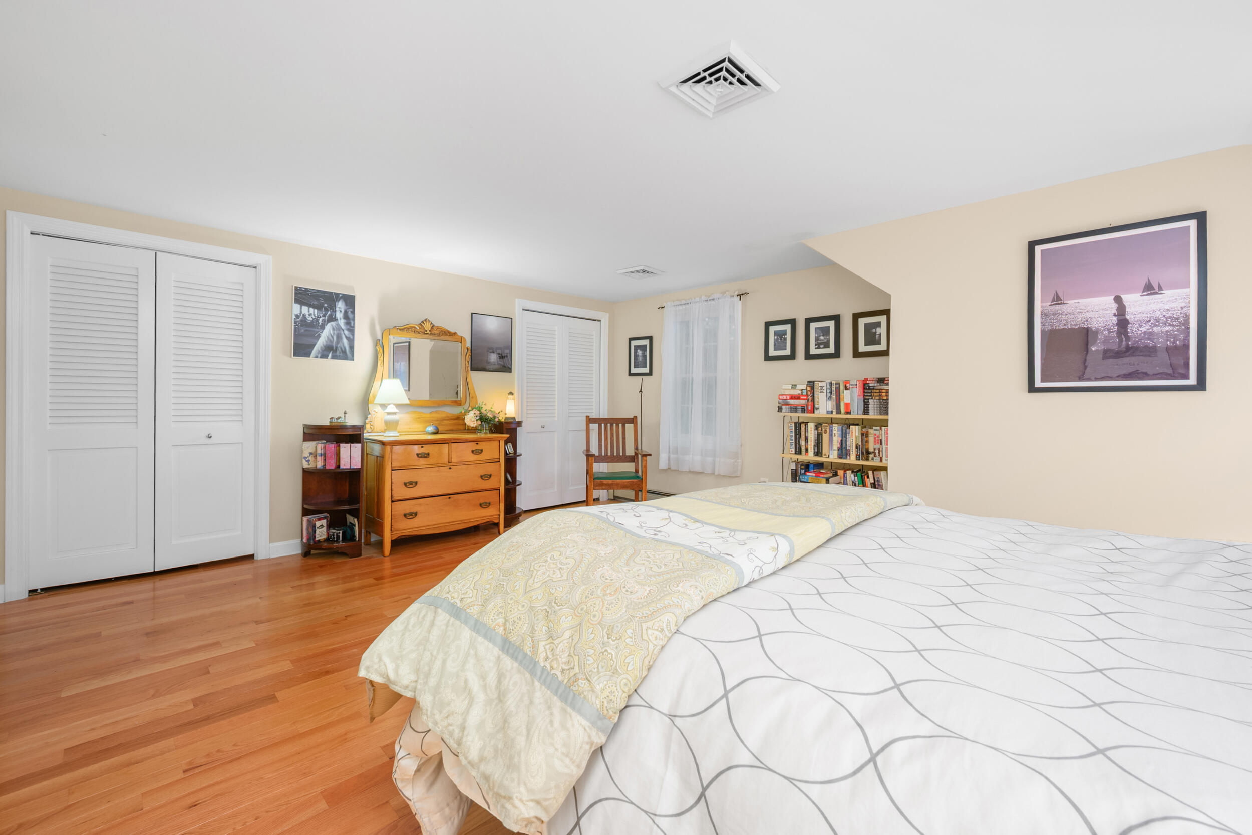 28 Lakeview Avenue