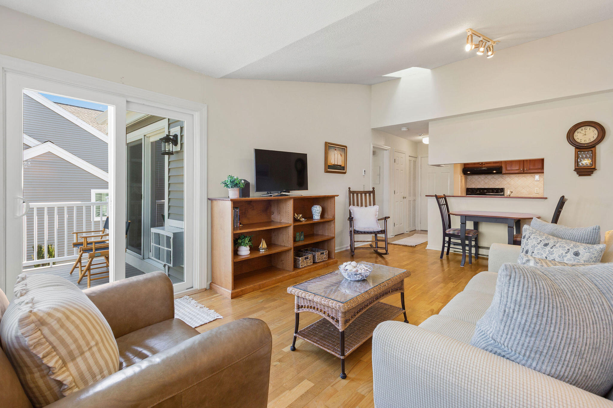 82 Fletcher Lane UNIT H