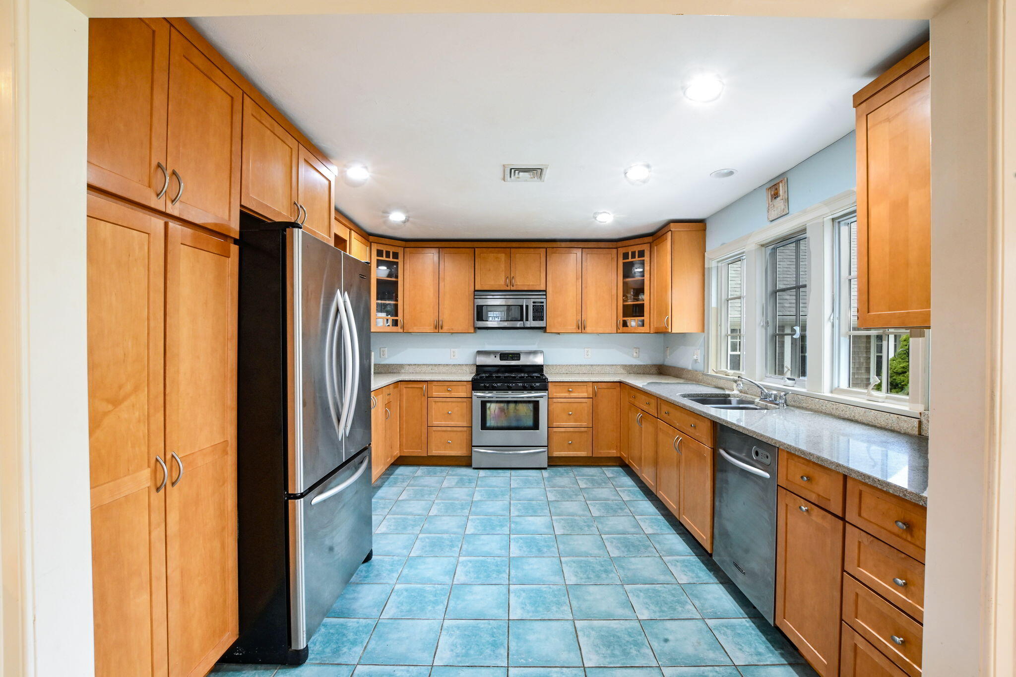 400 Davisville Road